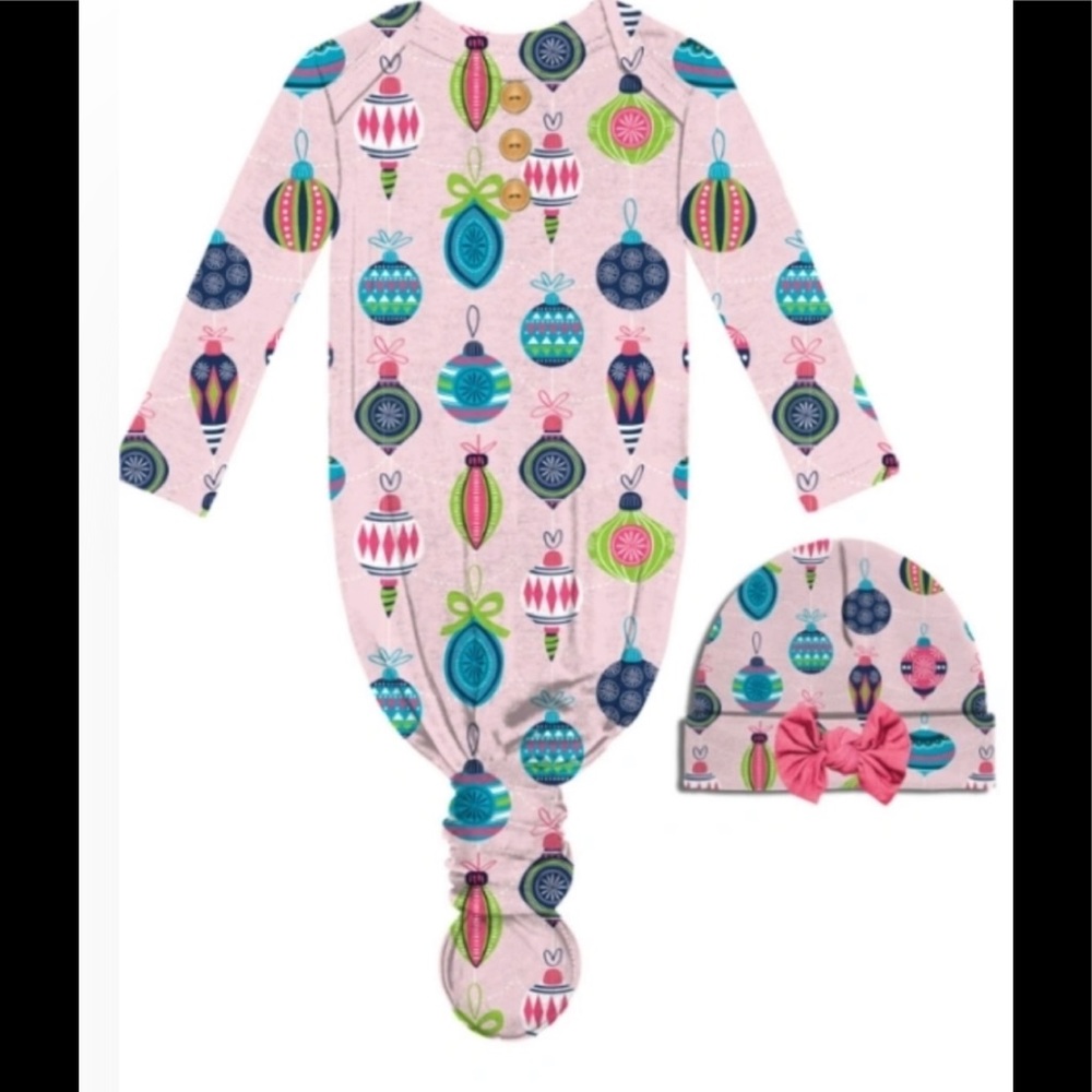 NWT Jane Marie Holly Jolly Newborn Gown & Hat